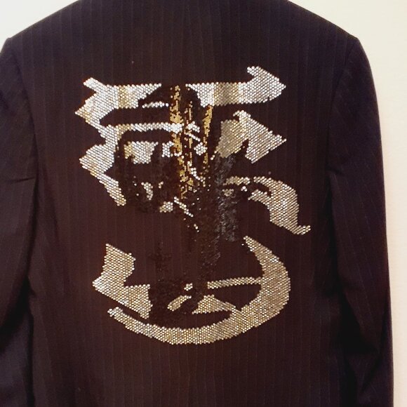 Artine Crystal Scorpion Back Blazer - Picture 5 of 12